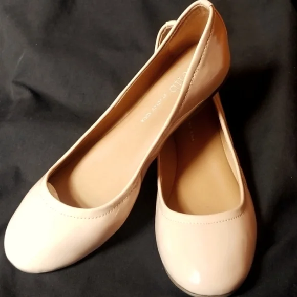 NWT, NEW Women's Rohb Joyce Azria Corsica II Ballerina Flats - Picture 3 of 10